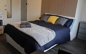 Superb Studio Flats In City Centre